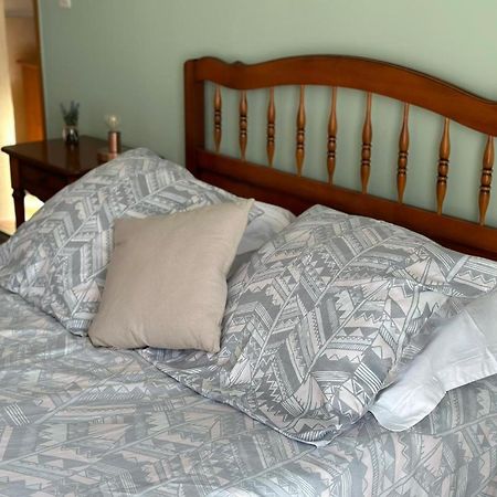 Bed and Breakfast Les Cigales à Villelaure Extérieur photo