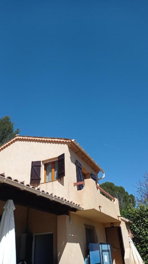 Bed and Breakfast Les Cigales à Villelaure Extérieur photo