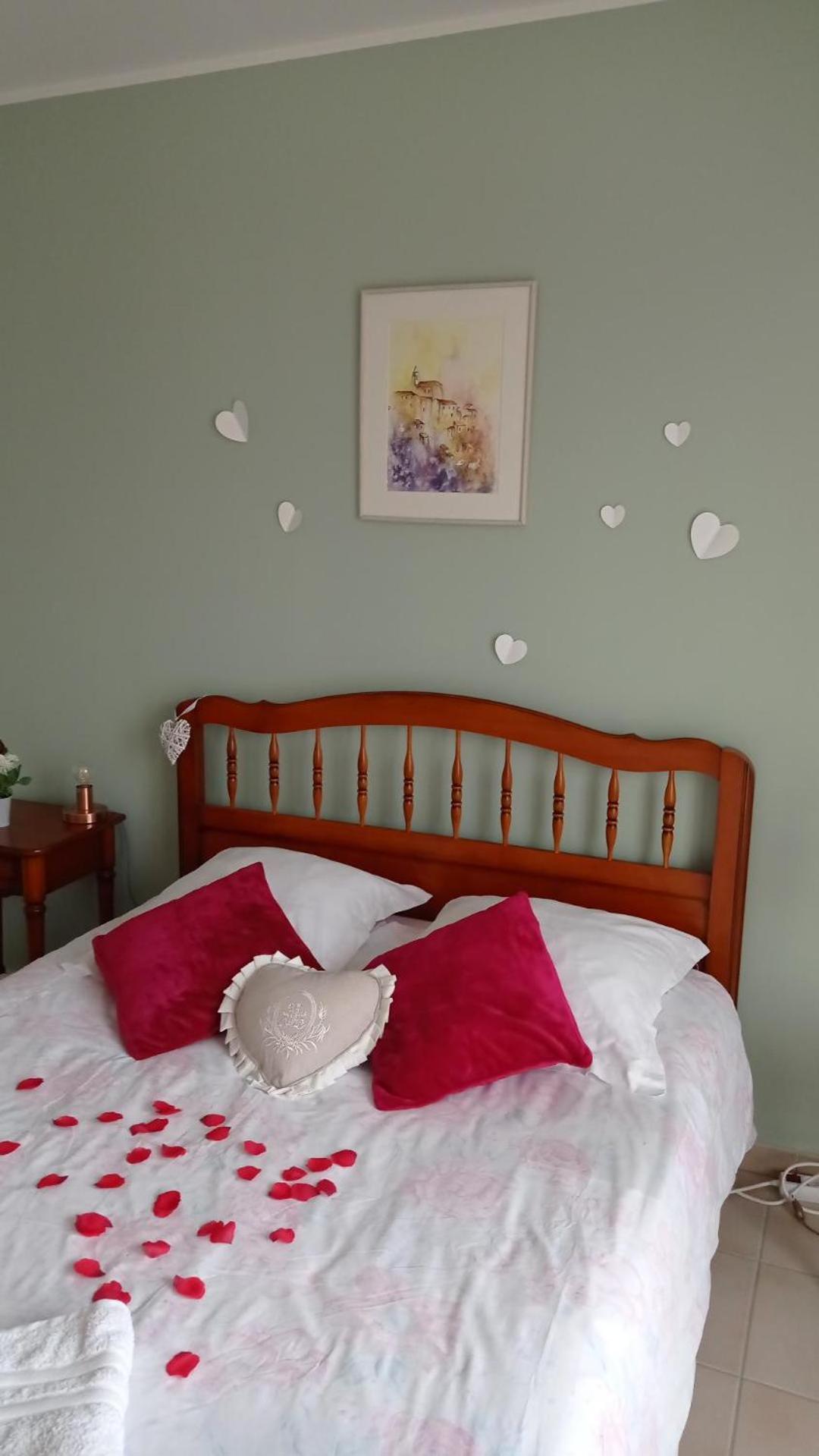 Bed and Breakfast Les Cigales à Villelaure Extérieur photo