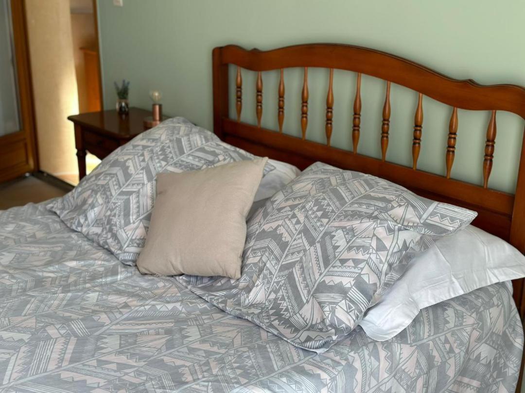 Bed and Breakfast Les Cigales à Villelaure Extérieur photo